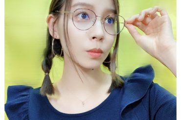 .
.
1か月くらい前に撮ってたのに
載せ忘れていたショット
.
たしかこの日はリモートワークで
お家でパソコンをカタカタかカタカタ
.
三つ編みなんて、...