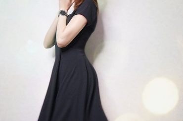 .
今日発売のUNIQLOxTheory
私はクレープジャージーフレアワンピース（半袖)を♫

完売が早かったなあ

お家でうきうきできてみた
こ...