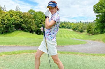 シャキーーン！﻿
アナログ人間すぎて最近分かったんだけど笑、﻿
GARMIN、ピンまでの残りの距離も分かるの﻿
なんて便利なの〜！さすがスポーツ...