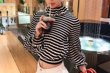 My favorite tops @chanelofficial 2020/ss
Today I am taking a walk in the town to...