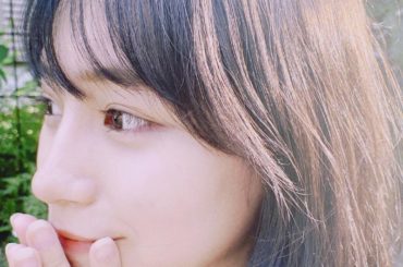 今はベランダに脚を放り投げてコーヒーを飲んでいます〜...