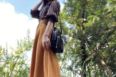 若草

春はパリジェンヌになるの〜
という気持ちで頼んだお洋服。
少し季節はずれになってしまったけど
どうしても、お気に入りなのでポスト。
実...