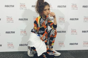 「Tokyo Virtual Runway Live by GirlsAward」﻿
SHE THREEステージありがとうございました﻿
ヨガマット持って歩いた...