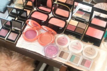 【３か月ぶりの顔分析メイクレッスン】
今日は３月ぶりにサロン活動
3月の中旬に広島から来てくれて、なんと今回もまた広島から来てくれたりささん
緊急事態宣言中から...