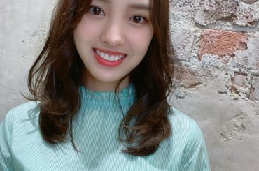 ・
・
髪の毛ちょっと短くなりましたあ
巻いてるからすごい短く見えますね！笑
暑くて暑くて切っちゃった！けど、私めちゃめちゃ髪の毛伸びるの早いのであっという間...