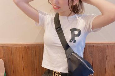 マークスタイラー展示会で見つけた @gydajp @playboy コラボのちび丈Tシャツがツボ
みんなは2枚目の半目がツボ？？
.
.
#神崎メスりょく#私服...