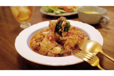 YouTubeに作り方アップしました
・ 
夏の紫外線から肌を守る！抗酸化作用の高い食材を使ったチキンとトマトのホロホロ煮込み
・
献立どうやって決めてますか？...