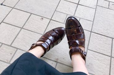 7月。

ちょっと早めの誕生日プレゼント
と思って靴を。
新しい靴の日こそ歩きたくなって
靴ずれをするのはお決まりだなぁと思った日です
*
*
靴に合...