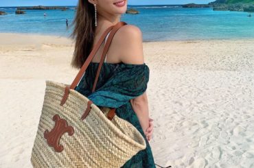 '𝑀𝑦𝑎𝑘𝑜𝑧𝑖𝑚𝑎'
My birthday trip begins on this beautiful japanese island@revolve 
#...