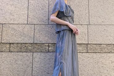 @ymnkk38 に撮ってもらったよ！
@mercuryduo_com のセットアップ。
めっちゃ楽に着れるのに可愛いからおすすめ
.
.
#今日のコーデ #m...