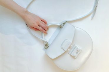 白くてまるいFURLAのメトロポリス
柔らかいカラーとこの丸さが絶妙で
いつでも合ってくれる♡...