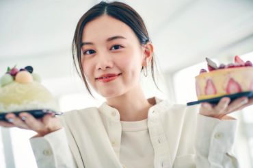 .
今日で24歳になりました
撮影終了後にお祝いしていただきました
マネージャーさん達からもらったプレゼントは
私の大好きなジャスミンの香りのDio...