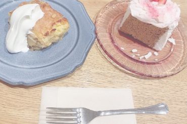 ✦✦﻿
﻿
﻿
甘いもの食べると幸せな気持ちになるよね、﻿
﻿
﻿
今日パパのお誕生日なんだ‪‪〜﻿
おめでとう‪‪︎‬﻿
﻿
﻿
♪♪﻿...