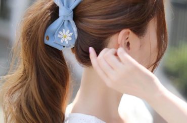 本日のお知らせに.沢山の温かいご反響ありがとうございました
.
大きさや重さなども計算し尽くされた至極のバナナクリップ です
.
7/25(土)12:00〜の発...