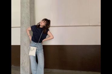 服の写真も
変なポーズですが、撮りました
この無印のTシャツ3色買った笑...