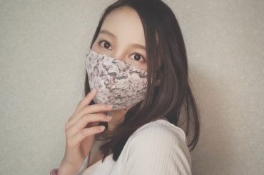 .
.
今日は小花柄
.
梅雨明けして、もっと暑くなって、
さらにマスクがしんどいけど
みんなで頑張ろうね！
.
マスク肌荒れには、とにかく保湿！！だ...