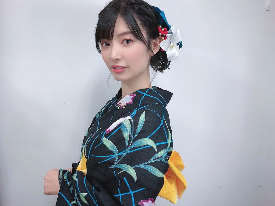 武藤十夢 昨日の うたコン で着た浴衣 今年初浴衣でした 大人な感じ Akb48 浴衣 浴衣ヘアアレンジ 浴衣女子 Moe Zine