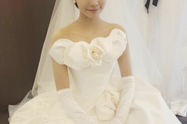 .
.
今日は25歳ラストデー。

ということで、25歳も色んな衣装を着させてもらいましたが

最も印象深い衣装のお写真を

嬉しかったなぁー。
.
.
...