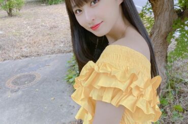 暑くて外にたってるだけでも汗かく
マスク生活大変やけど頑張りましょうね

#黄色コーデ #パッツン前髪 #オフショル #マスク...