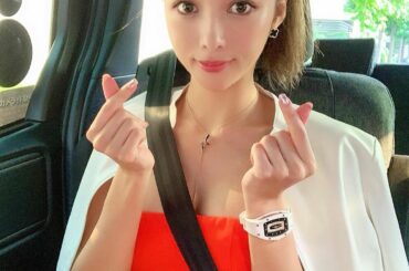 Do you know the meaning of this sign?
This is the pose that the iphone suddenly...