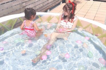 プール開き﻿
﻿
﻿
「今年はプール行けないから、お家でしよう！」﻿
って家族とバルコニーでプールしたよ﻿
﻿
水風船も沢山入れて楽しかったな﻿
﻿...