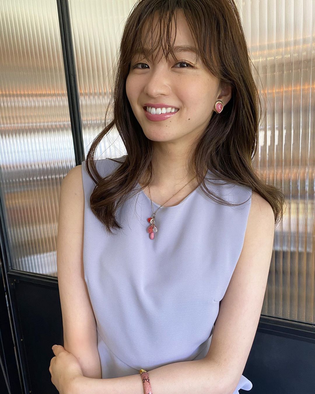 岡崎紗絵 今日発売のゼクシィに出させて頂いています 楽しい撮影でした︎ みてねん！ ゼクシィ 楽しさが顔に出てる 笑 みてねん