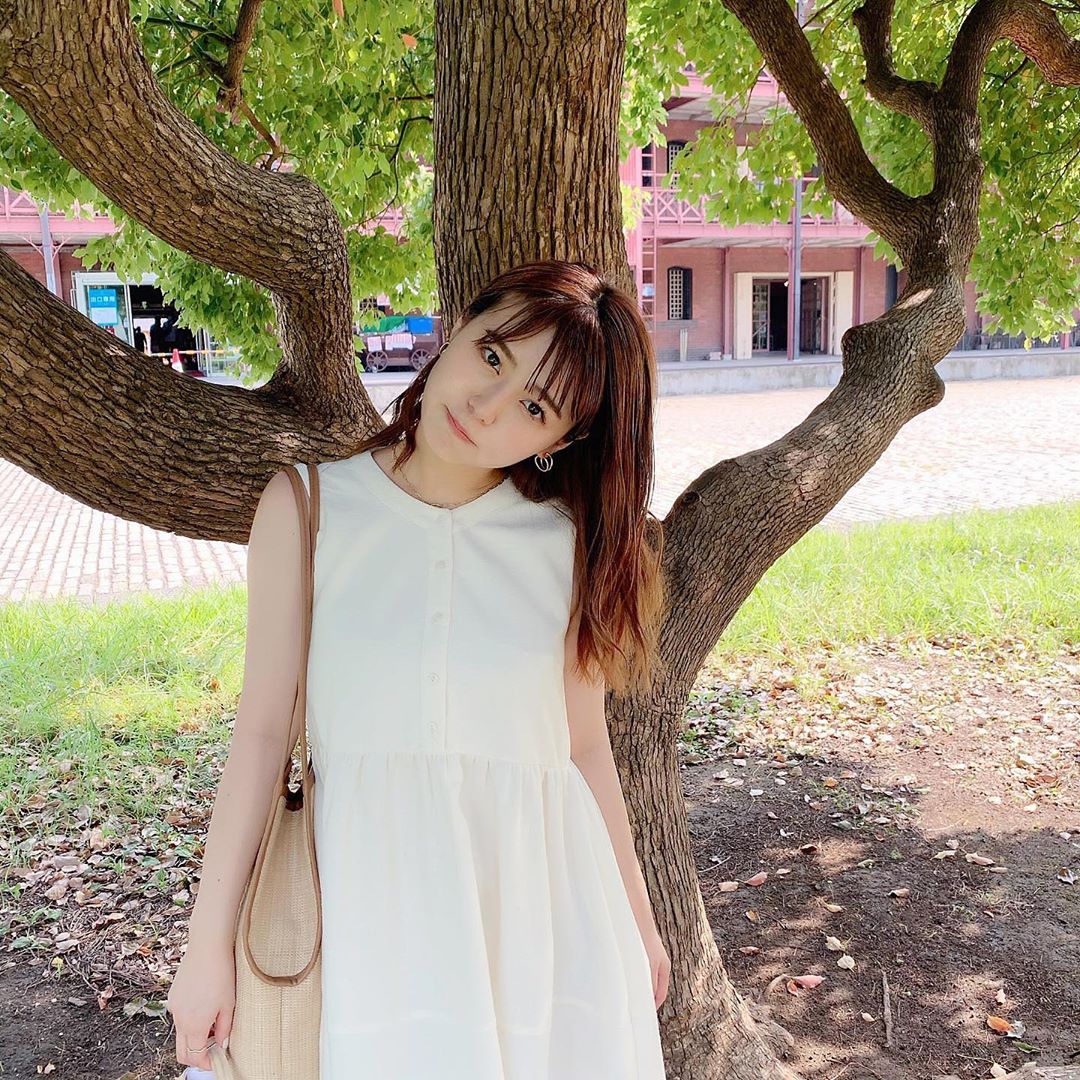 井口綾子 さいご虫みつけて声殺しながら逃げた 虫苦手すぎるの克服できないかなあ わたしがめちゃ嫌がって逃げてるのきづいてたらちょっと可哀想 Moe Zine 井口綾子 さいご虫みつけて声殺しながら逃げた 虫苦手すぎるの克服できないかなあ わたしがめちゃ嫌がって逃げてるのきづいてたらちょっと可哀想 Moe Zine