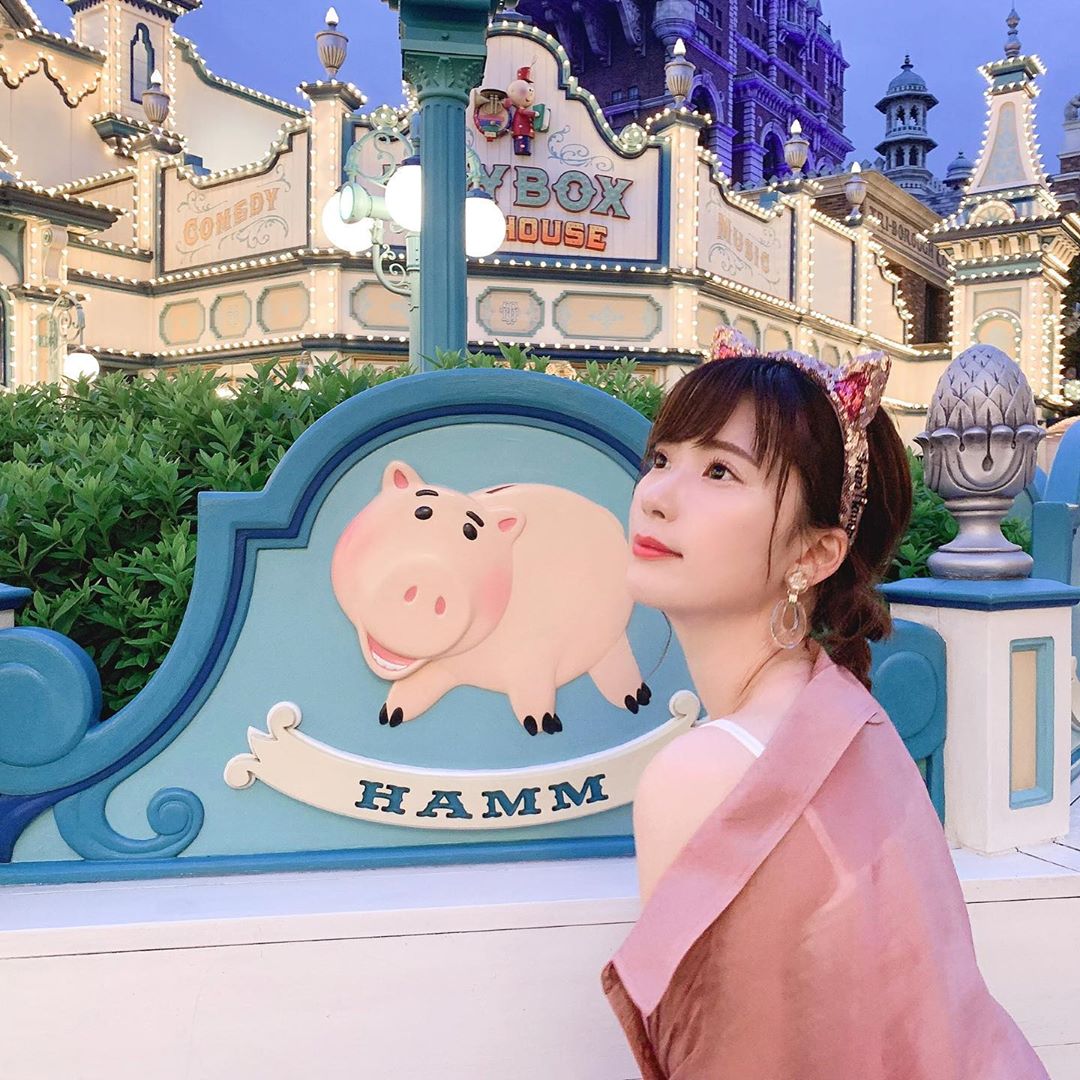 伊藤奈月 先月の 𝘩𝘢𝘮𝘮 Tds ディズニーシー ディズニー Disney ディズニーコーデ ピンクコーデ Moe Zine