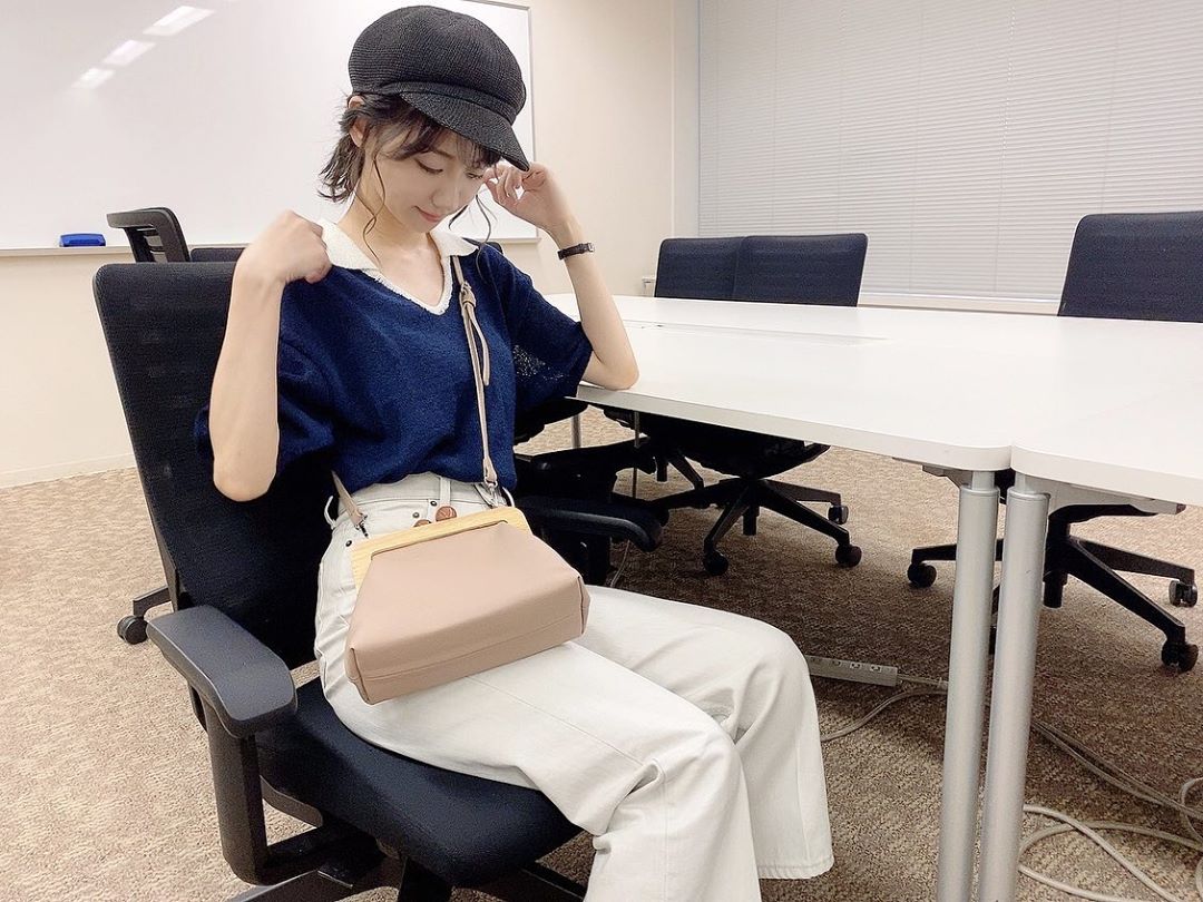 柏木由紀 ある日の私服 タグ付けしております Tops Bag Emmyofficial Jp Hat Pants Milaowen Official Moe Zine 柏木由紀 ある日の私服 タグ付けしております Tops Bag Emmyofficial Jp Hat Pants Milaowen Official Moe Zine