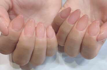 グラビア撮影用ネイル！
エアースプレー用ジェルを
2色使ってグラデーション
根元から順番に、
クリア→ピンクベージュ→ブラウン
オフィスや...