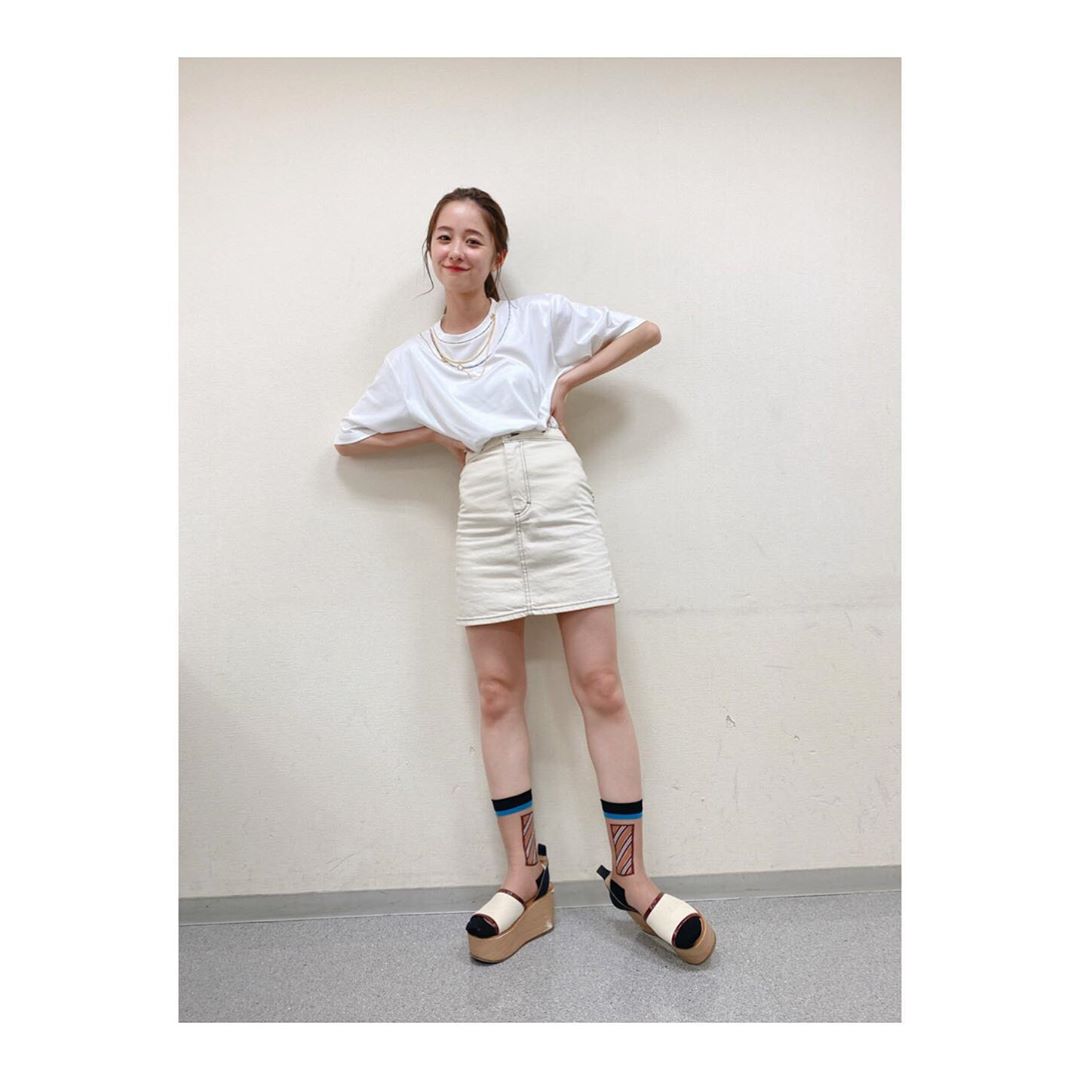 @堀田真由: 今日の#ほったさんの私服 tops @harikae_official skirt @eckhaus_latta socks @kutsushitaya…