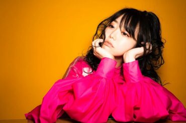 ウェブサイト「かがみよかがみよかがみ」にて
コラムの連載がスタートしました。その名も『できれば明日も褒められたい』
お酒ばっかり飲んで自分のことを好きになれなか...