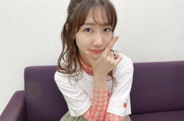 .
本日21時〜！
トリニクって何の肉！？
観てくださいませ〜

今日の衣装もポップでとても可愛い
注目！！！
.
#merryjenny @merry...