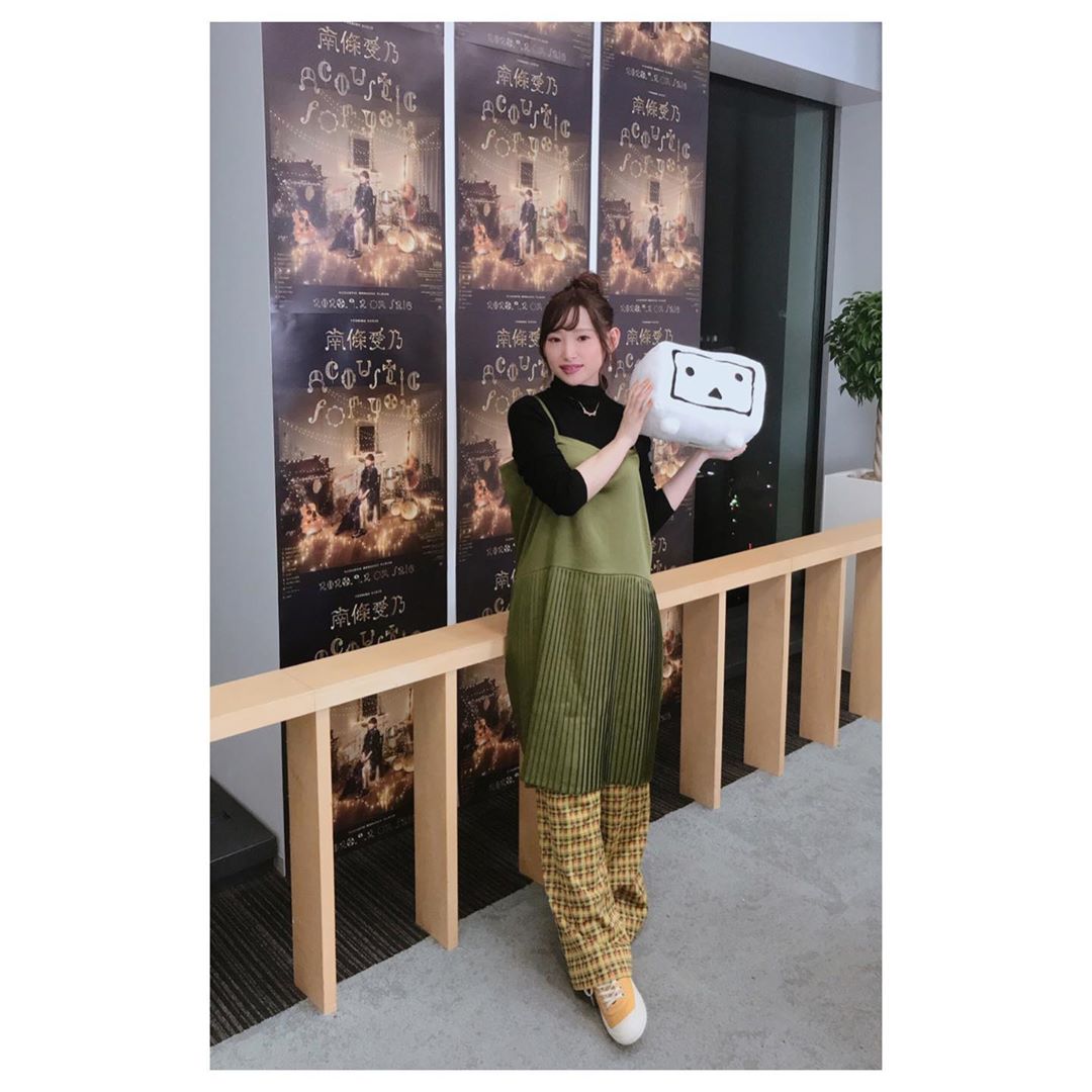 南條愛乃 昨日はアルバム発売記念のニコ生！ ありがとうございました 久々に皆さんに会えたような気持ちでした！ ゲストに日笠陽子ちゃんと茅野