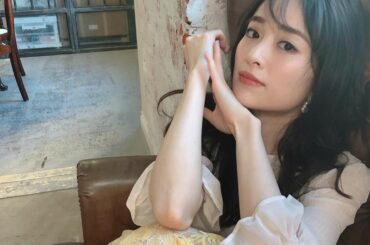 髪色はいつもよりダークトーンに。
ブラウンシャドーと秋色リップ
#makeup...