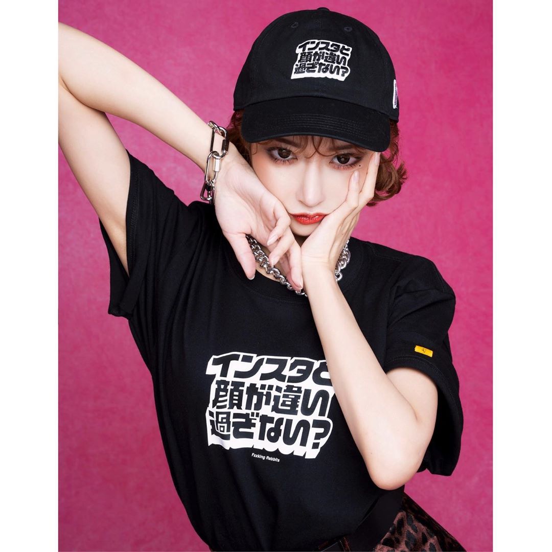 明日花キララ: FR2 2020AWのモデルしてます！！ #インスタと顔が違い 