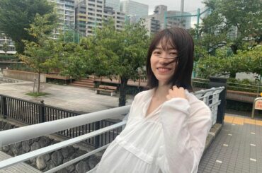 YouTubeで
AKB48の『君はメロディー』
を歌いました

歌詞からイメージした映像を
姉に撮ってもらいました！
その時の写真です！
プロフィール欄にリン...