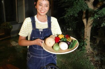 よじごじの撮影で頂いた、鈴也ファームさんの美しきレインボー野菜たち﻿
愛情いっぱいのこの子たちをおうちでcooking﻿
嬉しいな〜﻿
﻿
﻿
#...