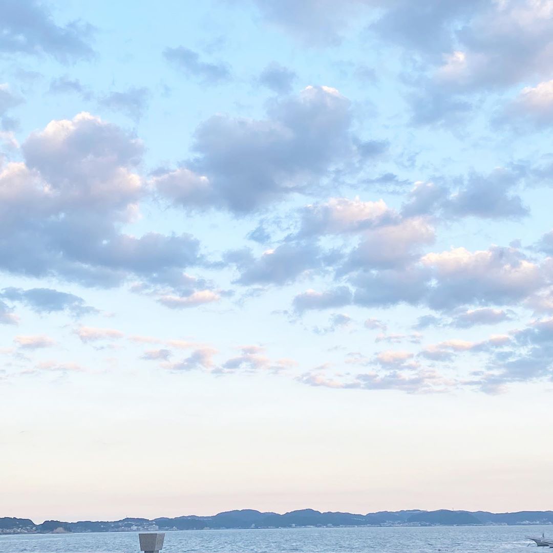 千葉恵里 江ノ島の海と空 晴れてる空っていつ見ても綺麗だな Moe Zine