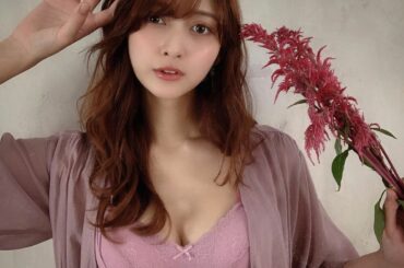 ふんわりルームブラから、くすみカラーが大人可愛い﻿
秋限定カラーのコスモスが登場したよー﻿
コットンだから着け心地いいし、ノンワイヤーできつくないのに3段ホック...