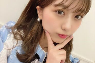 _
前髪きってからはじめてakbの衣装着た〜
なんだか幼い？清楚っぽい？笑
そしてやっぱり衣装が可愛いです
@osarecompany 
#akb衣装 #前髪ア...