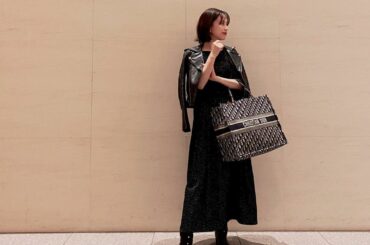 朝晩は風が冷たくてライダース
・
まだ着たい夏のワンピースに合わせて。お腹いっぱい食べたいけどキチンと感が欲しい時、CELFORDはやっぱり優秀。
・
dres...