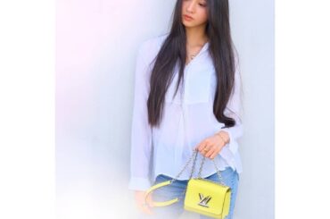 Perfect weather  

Bag from @louisvuitton  

Pic by sis ...