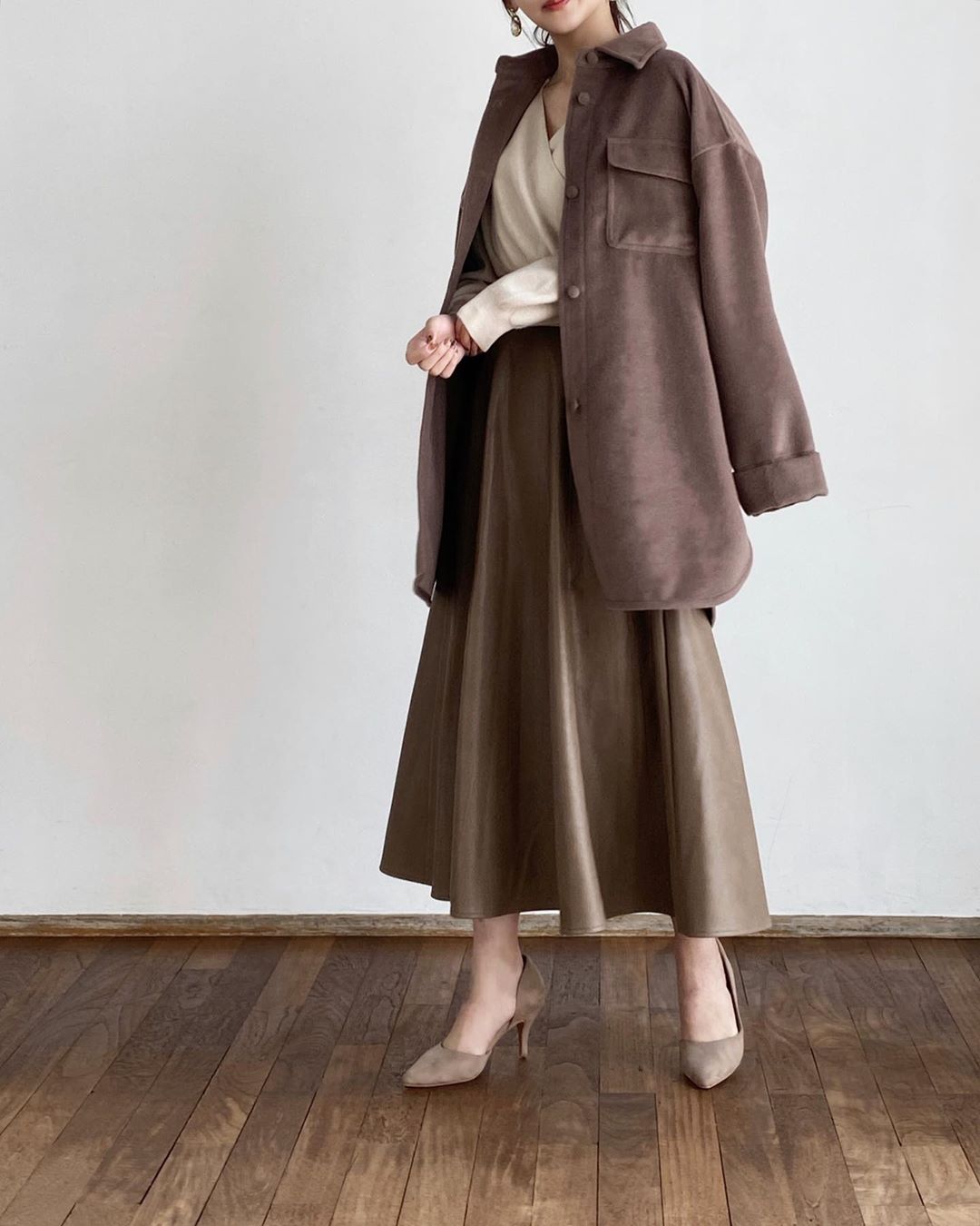 小嶋真子 A Wの通常販売がスタートしました 冬支度 是非お手伝いさせてください 今季は予約販売を行なったので 去年より沢山の方にhaluhiroineのお洋服をお Moe Zine