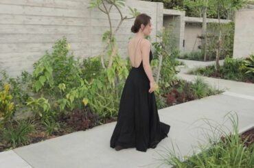 めずらしく髪の毛シニョンにしてみた！

バックデザインが可愛いシンプルなワンピース

ディナーに着たよ！

これもお気に入り

＃estellak #エステラケ...