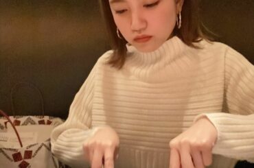 お肉を切ってるちゃんれなさん
めっちゃ真剣美味しかったなぁー...