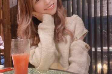 銀座にある独楽さんで海鮮ディナー𓆡 

ウニクリームソースのイクラのせオムレツ
豊洲直送お刺身盛り合わせ
白子ポン酢が優勝しておりました︎︎︎

大好き...