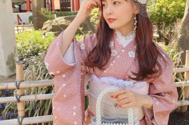 ㅤㅤㅤ
#アンティーク着物 かわいい
レースの襟だったり
帯にアンティークな飾りを付けたり
髪色も #チェリーブロッサム 
とってもピンクが好きです〜
ㅤㅤㅤ
...