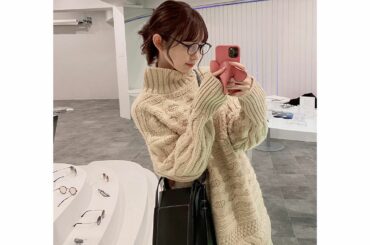 最近しているメガネ。

ずっとDMやコメントで
メガネどこのですか？といただいてたのですが、
たまたま出会ったメガネに一目惚れをしてしまって...