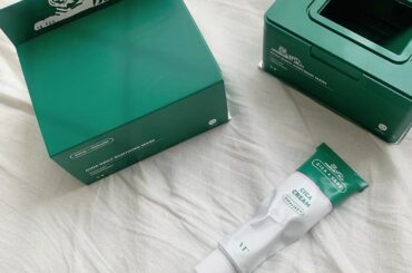 #リピートコスメ 

@vtcosmetics_official さんから頂いた
話題のCICAデイリースージングマスク

実はリピート２箱目でちょうどQoo1...